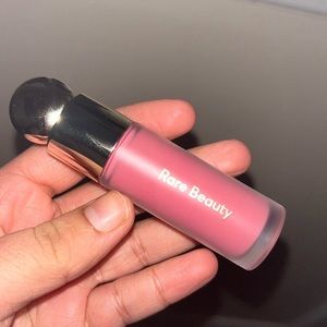 Rare beauty blush in grace